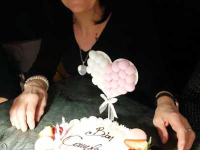 Alunni che non si sono mai dimenticati della loro maestra. �Il pi� grande regalo l�ho avuto qualche mese fa - conclude Maria -, quando gli alunni della sezione A, quelli della mia prima esperienza, hanno organizzato una festa a sorpresa per il mio 69esimo compleanno, nell'anno in cui sono andata in pensione�  